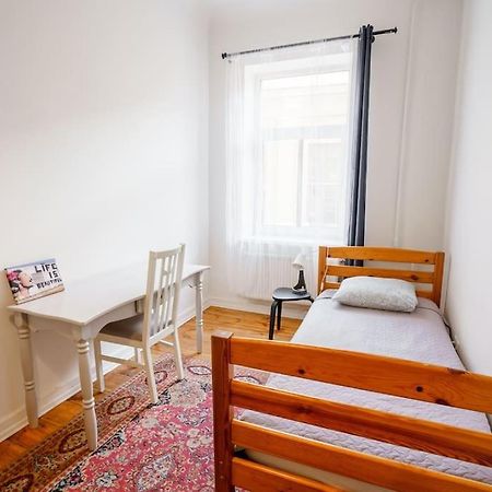 Two Bedroom Ausekla Apartment Liepaja Ngoại thất bức ảnh